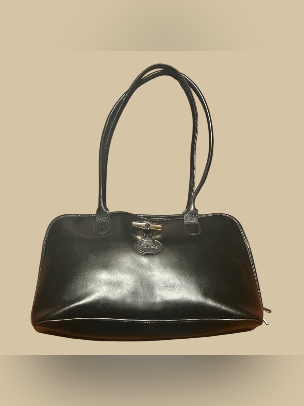 Longchamp Leather Roseau Dome Shoulder Bag. Double zipper has issues see decript